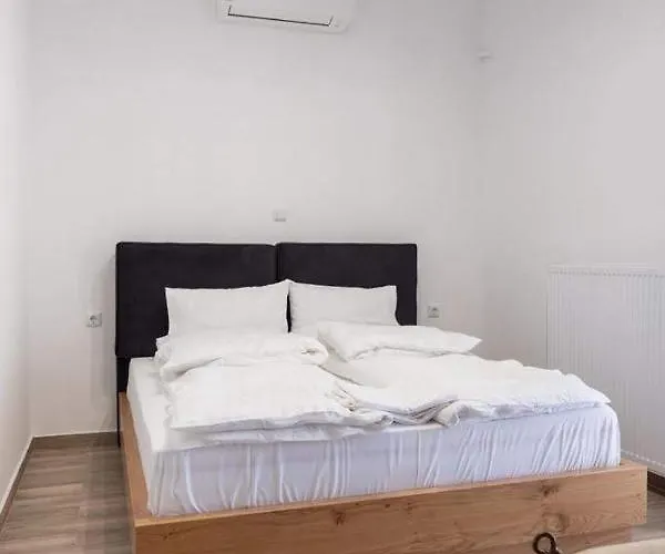 Apartament One *